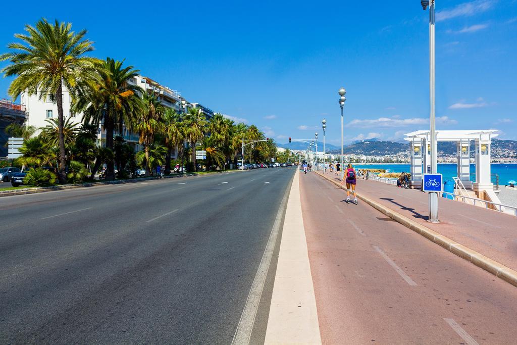 Beautiful Apartment By The Sea Front Ницца Экстерьер фото