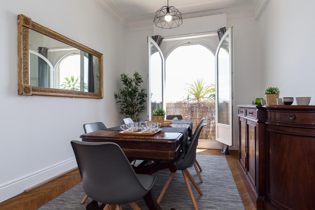 Beautiful Apartment By The Sea Front Ницца Экстерьер фото