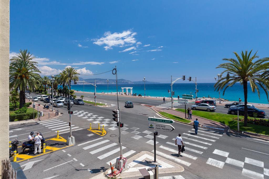 Beautiful Apartment By The Sea Front Ницца Экстерьер фото